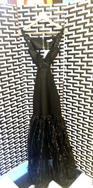 CAMILA BLANCO BLACK LONG DRESS, SIZE 4, BACK ZIPPER , NEW WITH TAGS